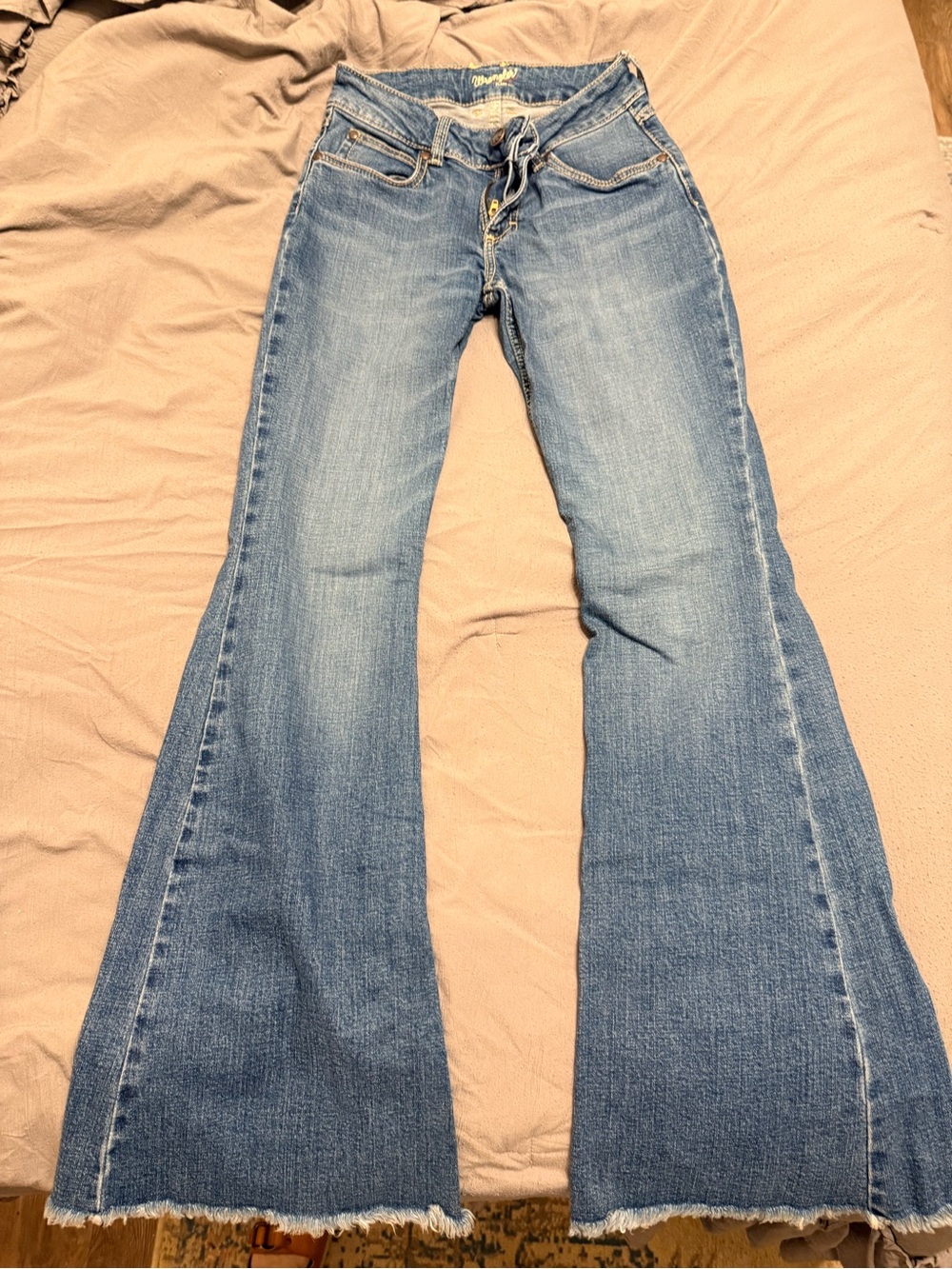 Wrangler Junior/Women's Blue Flared Jeans